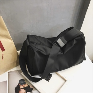 Sac à bandoulière <span class=keywords><strong>tendance</strong></span> pour <span class=keywords><strong>homme</strong></span> et femme, imperméable, grand format, fonctionnel, noir, décontracté, mode, sacs de voyage - Product Image 4