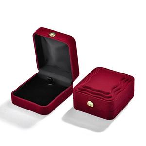 Caja de joyería pequeña de terciopelo de alta calidad, caja de joyería al por mayor, embalaje de joyería, diseño novedoso, caja de joyería roja - Product Image 3