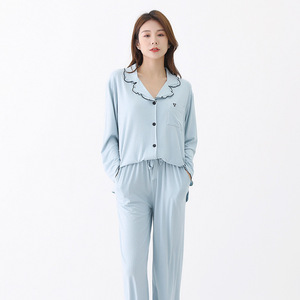 Pyjama 2 pièces SUHE PJ-054 avec volants et cœur brodé, vêtements de maison pour femme - Product Image 4