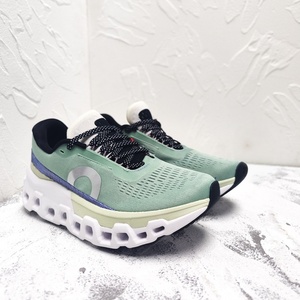 Chaussures de mode - Nouveau style pour hommes, marque de créateur, chaussures décontractées de luxe pour hommes, respirantes, chaussures de course pour femmes, chaussures de tennis pour femmes - Product Image 3