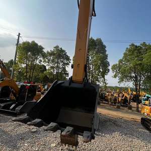 Excavatrice SANY SY135 d'occasion de haute qualité, 13,5 tonnes, avec certification EPA et CE, dispositif hydraulique, modèle 2018, godet de 0,35 m, à vendre - Product Image 2