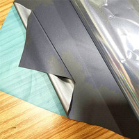Film thermocollant réfléchissant élastique gris clair pour machine de découpe, vinyle HTV réfléchissant pour le désherbage et la création de motifs DIY