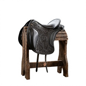BS International Handicrafts - Alfombras para Caballos de Cuero Genuino y Bambú, Silla de Montar Inglesa, Estructura de Madera Sostenible, Diseño Personalizado con Grabado - Product Image 1