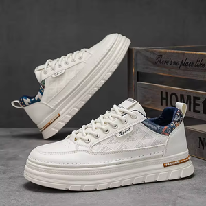 2025 Fashion Sneaker Thick-soled Breathable <b>Men</b> Casual Walking Style <b>Shoes</b> High-quality platform flat Skateboarding <b>Shoes</b> - Product Image 2