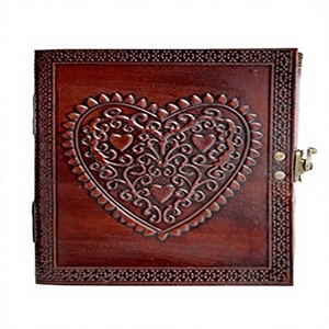 Nouvelle Époque NEE-Celtic Heart Mini Couverture de Reliure en Cuir avec Étiquettes Autocollantes pour Carnets à Feuillets Mobiles et Accessoires d'Organisation - Product Image 3