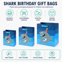 Sacs cadeaux en carton ondulé écologiques entièrement personnalisables avec poignée en ruban motif requin pour les fêtes d'anniversaire des enfants