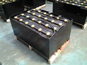 <span class=keywords><strong>Batterie</strong></span> <span class=keywords><strong>de</strong></span> <span class=keywords><strong>traction</strong></span> <span class=keywords><strong>de</strong></span> chariot élévateur à fourche au plomb 48V 500Ah 5VBS500 UPS stockage d'énergie pour voitures voiturettes <span class=keywords><strong>de</strong></span> golf ROHS MSDS certifié <span class=keywords><strong>12V</strong></span> 20h - Product Image 4