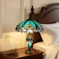 Lampe de table moderne vintage en vitrail, mosaïque émeraude de luxe, motif floral, base en verre antique pour chambre à coucher, chevet, hôtel