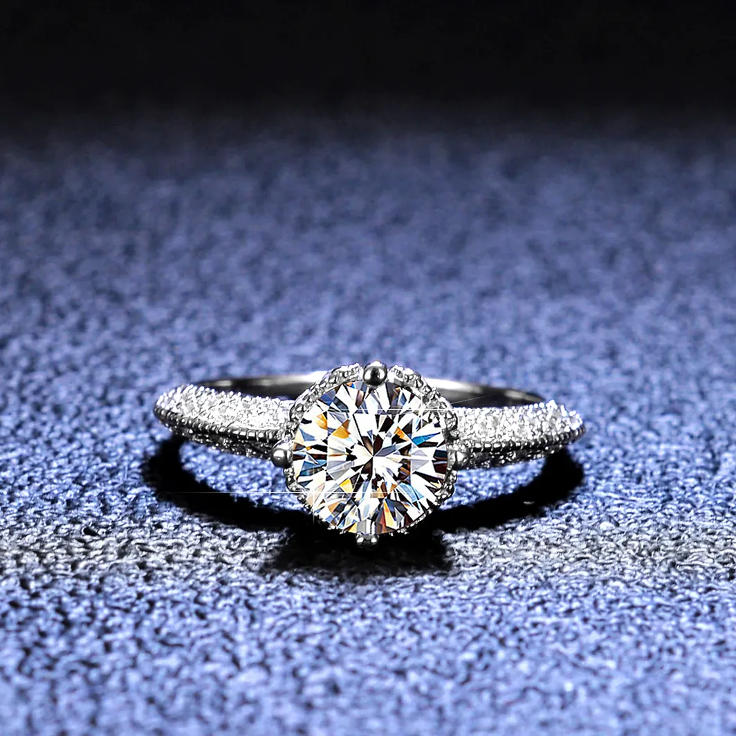 2024女性リング調節可能なホワイトゴールド可憐なVVS1モアッサナイトリング結婚指輪卸売価格