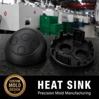 Base de composant circulaire en plastique noir mat avec empreintes moulées et ouverture à clip, pièces industrielles personnalisées moulées par injection