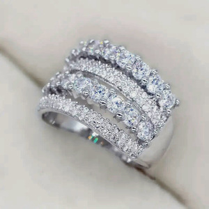 Anello a strati impilabile con indice, design elegante e alla moda, accessorio per feste e outfit quotidiani - Product Image 2