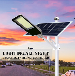 Lampadaire solaire super lumineux 200w 400w 600w 800w aluminium étanche lampe solaire led extérieure - Product Image 4