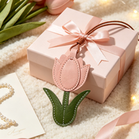 Breloque de sac en cuir rose fait main en forme de tulipe, pendentif pour sac à main femme, porte-clés fleur de printemps, cadeau