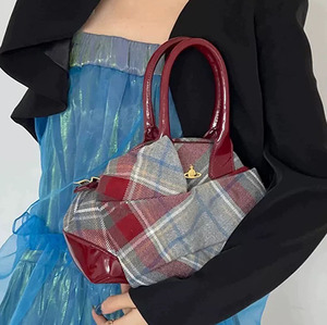 2025 nuova borsa in tela Vintage rossa di Boston da donna a mano di nicchia Plaid High-End con Zip Versatile in poliestere incrociato diagonale retrò - Product Image 2