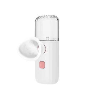 Pulvérisateur portable pour les yeux avec fonction de compresse chaude hydratante, pour le bureau, la maison et les voyages, couleur blanc et rose - Product Image 5