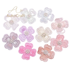Accessoires <span class=keywords><strong>de</strong></span> confection DIY : Tissu en dentelle élégant en organza brodé <span class=keywords><strong>de</strong></span> cœurs, avec grandes <span class=keywords><strong>perles</strong></span> et strass, pour la confection <span class=keywords><strong>de</strong></span> coiffes et <span class=keywords><strong>de</strong></span> robes - Product Image 1
