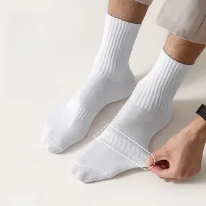 Wholesale POLYESTER Classic White Black Plain Athletic Unisex Sports Custom Logo Socks For Men
