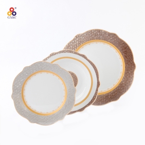 GXKC <span class=keywords><strong>De</strong></span> Noël haut <span class=keywords><strong>de</strong></span> gamme en porcelaine irrégulière nouveaux ensembles <span class=keywords><strong>de</strong></span> <span class=keywords><strong>vaisselle</strong></span> en porcelaine - Product Image 5