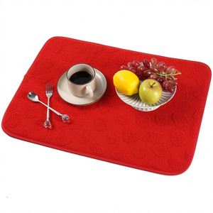 Mantel de Mesa Premium, Diseño Elegante, Ecológico, Duradero y Estilizado, Antideslizante, Resistente al Calor - Product Image 4