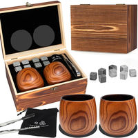 Coffret Cadeau Whisky Premium en Bois Vintage avec Glaçons, Pierres Réfrigérantes, Boîte de Rangement et Gobelet – Accessoire de Bar Maison pour Mariage/Anniversaire