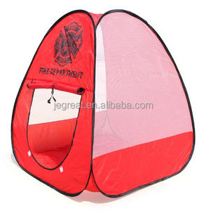 Giocattolo del Costume del pompiere del pompiere <span class=keywords><strong>dei</strong></span> bambini lavabili Premium per i bambini con il martello dell'artiglio dell'ascia dell'estintore della maglia della tenda - Product Image 2