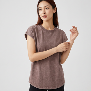 Camiseta sin mangas de punto con cuello redondo de color liso para hombre, estilo casual teñido para entrenamiento - Product Image 1