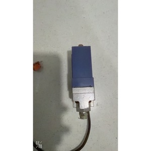Pressostat Telemecanique Nautilus XMLA035A2S11, équipement d'automatisation industrielle - Product Image 5