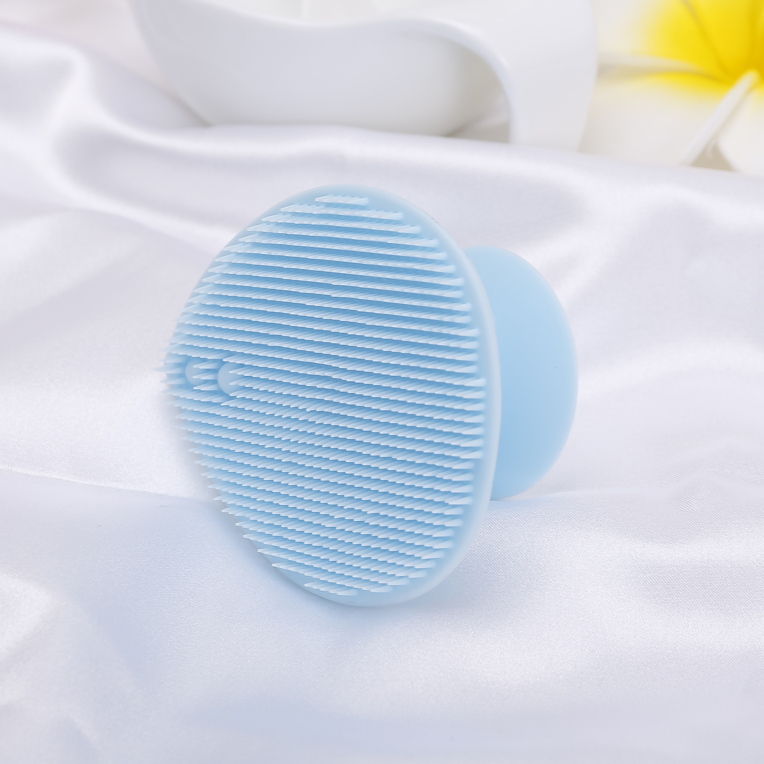 Многофункциональный силиконовый скребок для чистки лица