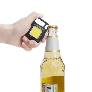 Tùy chỉnh quảng cáo 800 lumen mAh cao sáng EDC xách tay từ có thể sạc lại COB mini <span class=keywords><strong>LED</strong></span> ánh sáng <span class=keywords><strong>Keychain</strong></span> với mở chai - Product Image 5