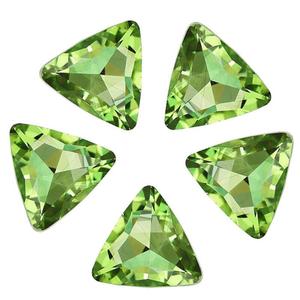 Strass triangulaires 18 mm en cristal transparent pour accessoires de bijoux DIY, décorations artistiques et objets de collection - Product Image 4