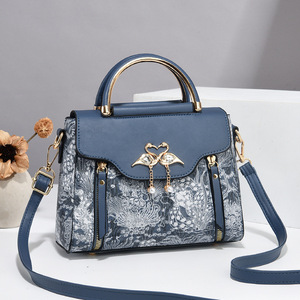 Nuova Collezione 2026: Borsa a Mano da Donna in Pelle PU di Lusso con Stampa Paisley, Nappine e Tracolla Leggera - Product Image 3