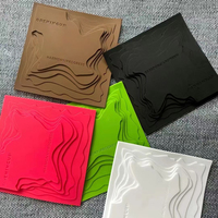 Écusson en silicone de fabrication OEM avec logo personnalisé Écussons en PVC souple en relief 3D Écussons de marque personnalisée pour vêtements