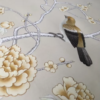 Peintures murales florales d'oiseaux brodées à la main personnalisées : Art mural élégant en soie pour la décoration intérieure de luxe, papier peint en broderie de soie