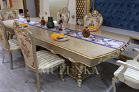 Ensemble de table à manger moderne de luxe, table rectangulaire dorée en métal avec 4 chaises pour hôtels