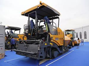 Marque populaire Xcm-g 7m Road Paver RP756, finisseur de routes à chenilles - Product Image 6