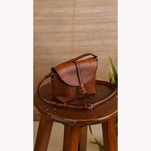 Bolso Bandolera de Piel Sintética con Borlas y Cierre para Mujer, Estilo Moderno e Informal para Compras, Viajes y Uso Diario - Product Image 1