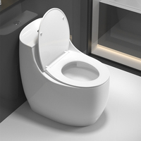 WC monobloc moderne en céramique, à poser au sol, blanc, avec base décorative, facile à nettoyer, finition émaillée, fournisseur d'articles sanitaires