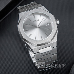 Vente en gros de montres mécaniques automatiques de luxe avec logo personnalisé squelette pour hommes avec une résistance à l'eau de <span class=keywords><strong>5</strong></span> bars et un mouvement MIYOTA 8215 - Product Image 1