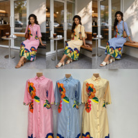 Robe décontractée musulmane à manches courtes, imprimée de pétales et rayée, collection été 2026, vente en gros pour boutiques