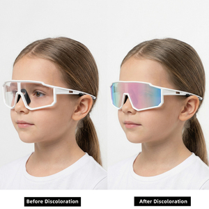 <span class=keywords><strong>Gafas</strong></span> <span class=keywords><strong>de</strong></span> <span class=keywords><strong>sol</strong></span> deportivas <span class=keywords><strong>de</strong></span> niños ultra-ligeras flexibles <span class=keywords><strong>Gafas</strong></span> <span class=keywords><strong>de</strong></span> protección fotocrómicas UV400 del marco TPEE <span class=keywords><strong>para</strong></span> el <span class=keywords><strong>ciclismo</strong></span> - Product Image 1