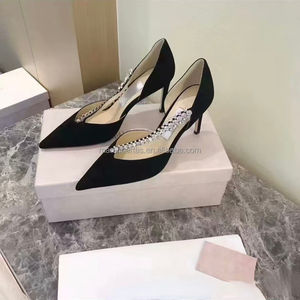 Zapatos de Tacón Alto JC Versión Superior con Cadena de Diamantes Huecos, Ante de Oveja, 8.5cm, Negro Albaricoque, Zapatos de Marca JimmysChoo - Product Image 2