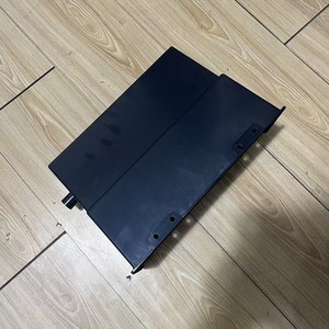 Boîte de rangement pour accoudoir d'excavatrice Hyundai 71Q6-22190, pièce centrale en plastique - Product Image 4