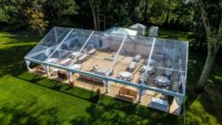 Tente en aluminium transparent sur le toit d'un hôtel, chapiteau de fête de mariage, tente imperméable en PVC pour grandes églises et événements pour 500 personnes