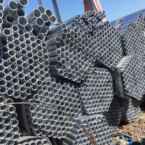 Tubi <span class=keywords><strong>in</strong></span> <span class=keywords><strong>acciaio</strong></span> al carbonio <span class=keywords><strong>zincato</strong></span> a caldo EN 10255 ERW 15A tubazioni <span class=keywords><strong>in</strong></span> <span class=keywords><strong>acciaio</strong></span> per serra avvitate - Product Image 6