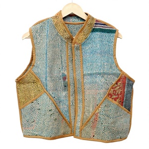 100% Cotton <b>Kantha</b> Quilted Waistcoat for Women Handmade Autumn Winter Sleeveless Vest Patchwork Floral Pattern Eco-Friendly - Product Image 1