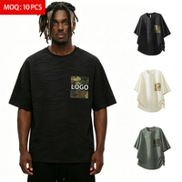 T-shirt Homme Col Rond Coupe Ample Streetwear Manches Courtes 210 GSM Motif Camouflage Ondulé avec Poche en Polyester Viscose Jacquard – Marque Privée ODM