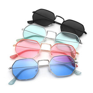 Lunettes de soleil métalliques élégantes unisexes, monture polygonale, verres bleus, protection UV400 pour le soleil et les tenues de voyage - Product Image 5