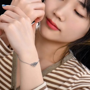 High Quality Rhodium Plated <b>Black</b> Cubic Zirconia Adjustable 925 Sterling Silver Leaf <b>Bracelet</b> for <b>Women</b> - Product Image 5