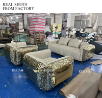 Canapés italiens sur mesure haut de gamme pour salon, canapé en bois massif et tissu, mobilier de luxe moderne pour maison et villa, ensemble de canapés.