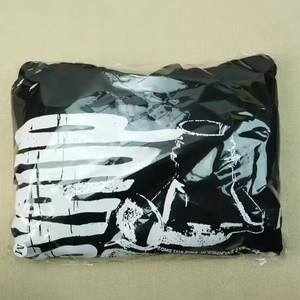 Sudadera con Capucha para Hombre con Estampado 'That's a Awful Lot of Cough Syrup', Negra, de Poliéster Tejido, 160g, Cálida, Estilo Otoñal - Product Image 4